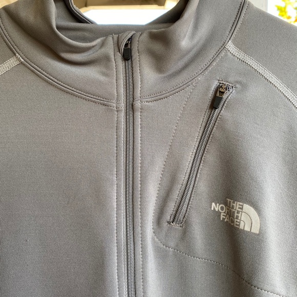 The North Face Running Layer 1/4 Zip - Picture 3 of 4
